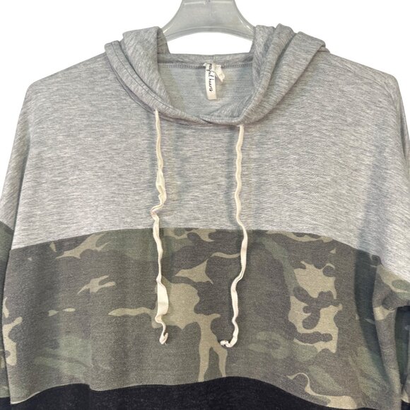 Playful Hearts Womans Size3x Colorblock Hoodie With Camo Panel & Drawstring - Picture 2 of 5